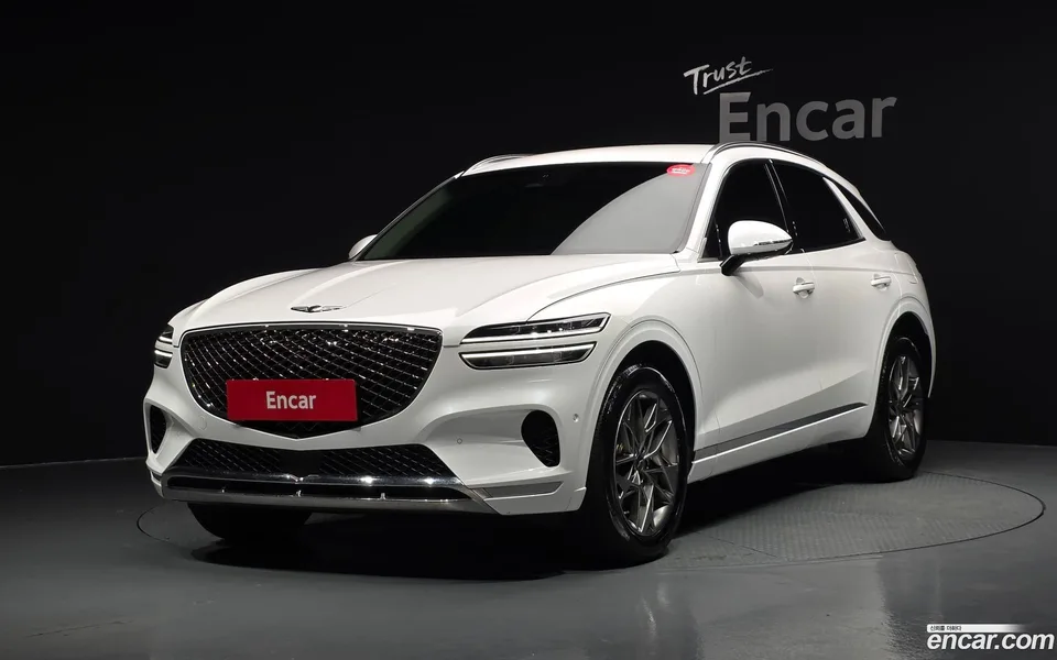 Genesis GV70 2.5T 2WD 2023 — photo 1, buy with delivery to Moscow