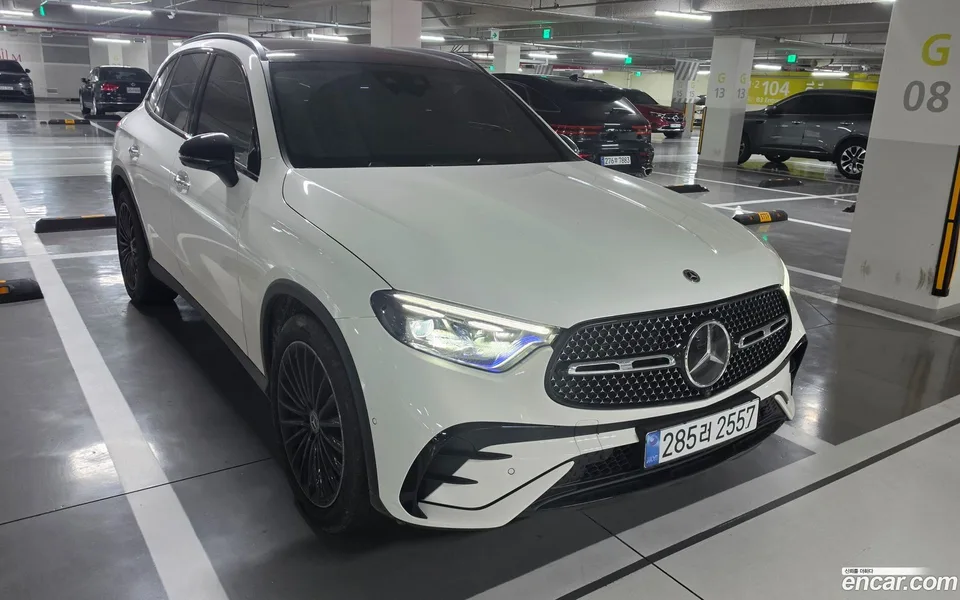 Mercedes-Benz GLC-Class GLC300 4MATIC AMG Line 2026 — фото 1, купить с доставкой в Москву
