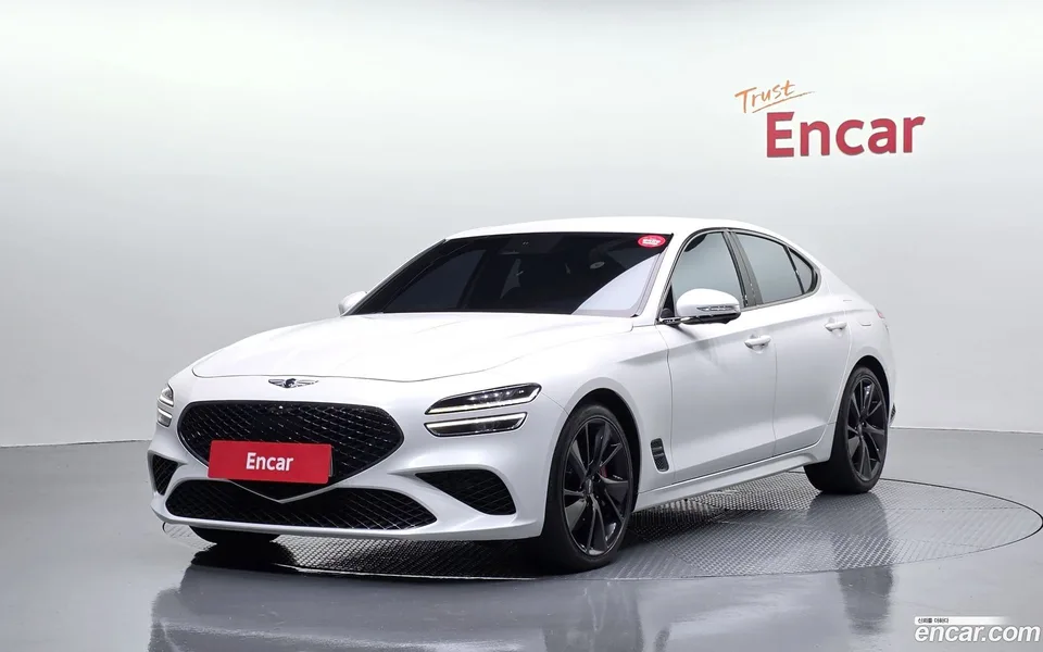 Genesis G70 2.0T 4WD 2022 — photo 1, buy with delivery to Moscow