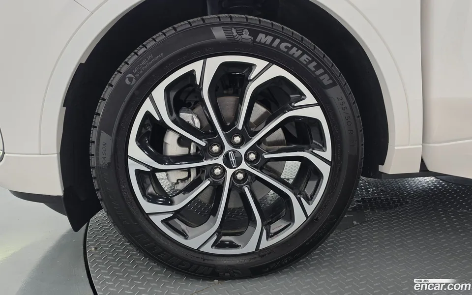 Lincoln Nautilus 2.0 AWD 2025 — thumbnail 2