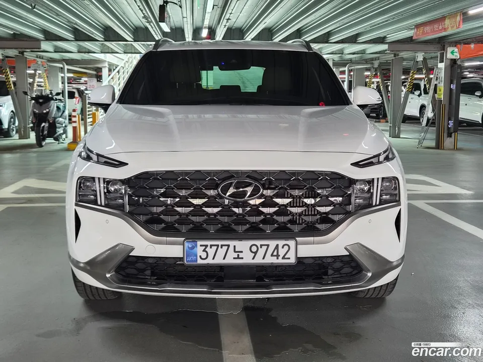 Hyundai SantaFe HEV 1.6 2WD 2023 — photo 1, buy with delivery to Moscow