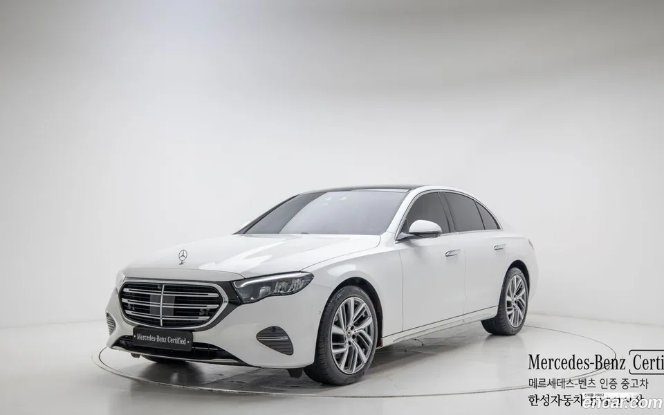 Mercedes-Benz E-Class 2024