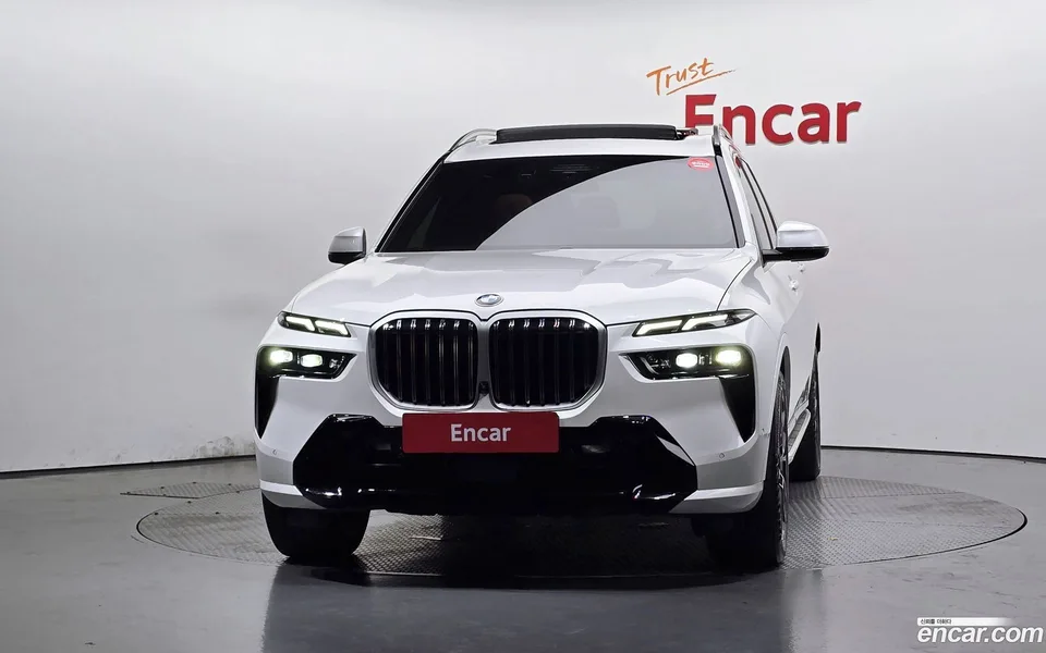 BMW X7 xDrive 40i M 6 2024 — миниатюра 3