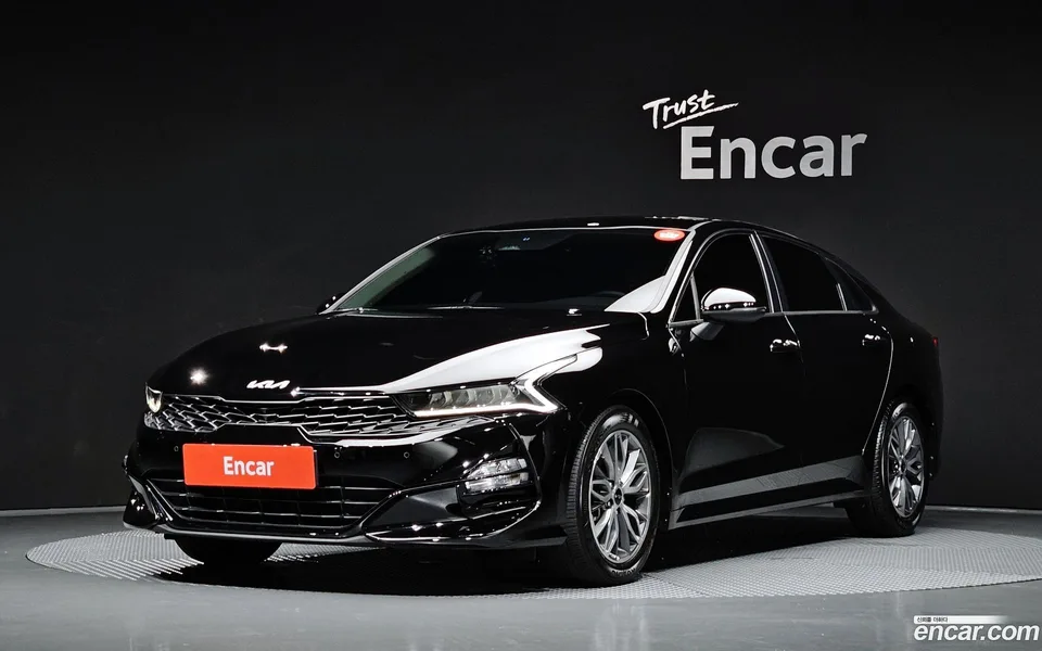 Kia K5 2.0 2022 — photo 1, buy with delivery to Moscow