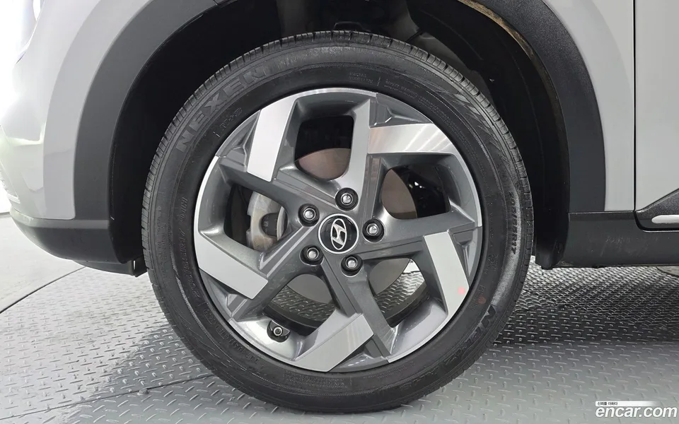 Hyundai Venue 1.6 2025 — thumbnail 2