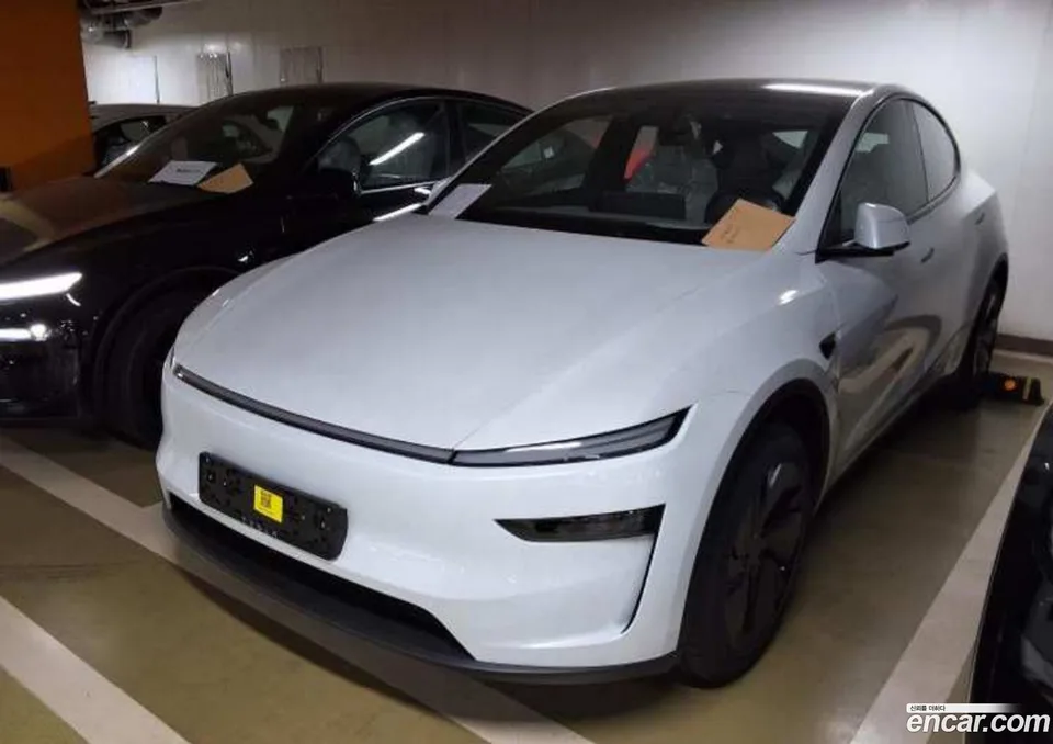 Tesla Model Y 2026
