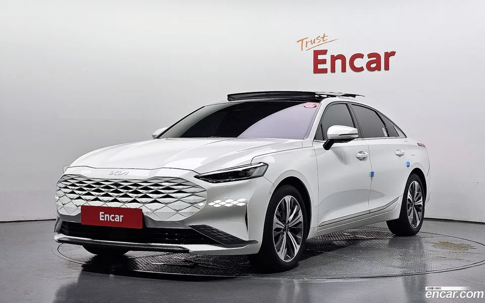 Kia K8 Hybrid 2024