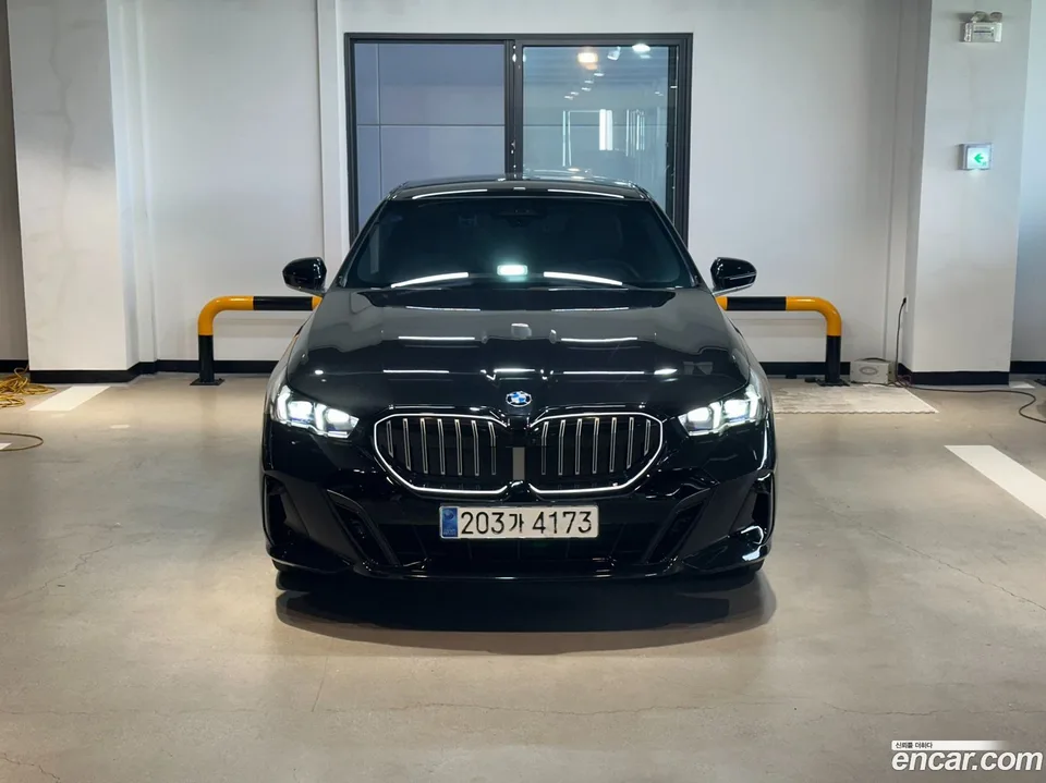 BMW 5 Series 2024