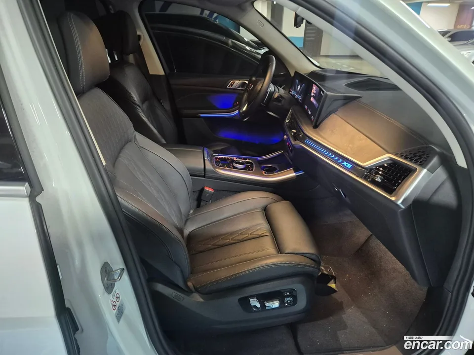 BMW X5 xDrive 40i xLine 2023 — миниатюра 2