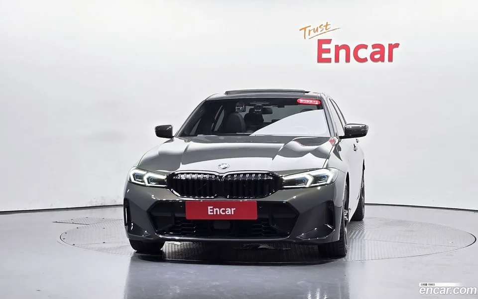 BMW 3 Series 320i M 2025 — thumbnail 3