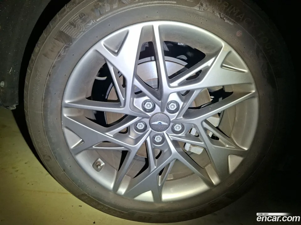Genesis GV70 2.5T 2WD 2022 — thumbnail 2