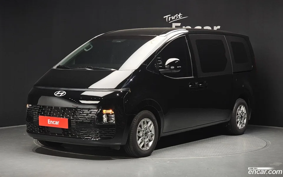 Hyundai Staria 2025