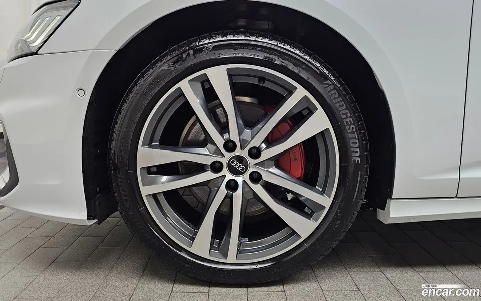 Audi A6 45 TFSI 2023 — thumbnail 2