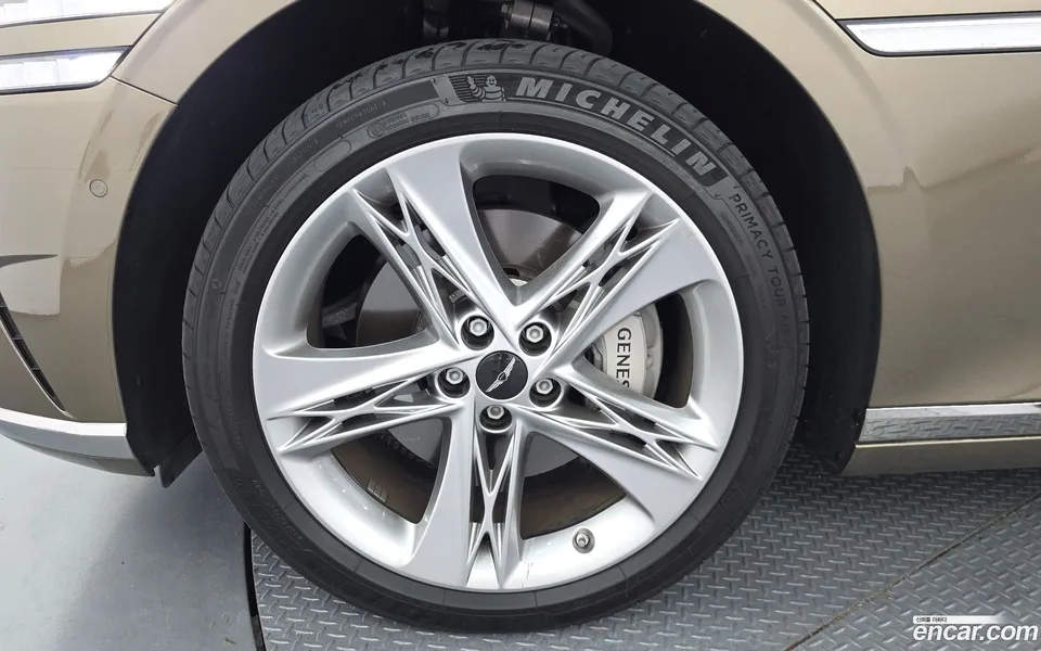 Genesis G90 3.5 AWD 2022 — thumbnail 2