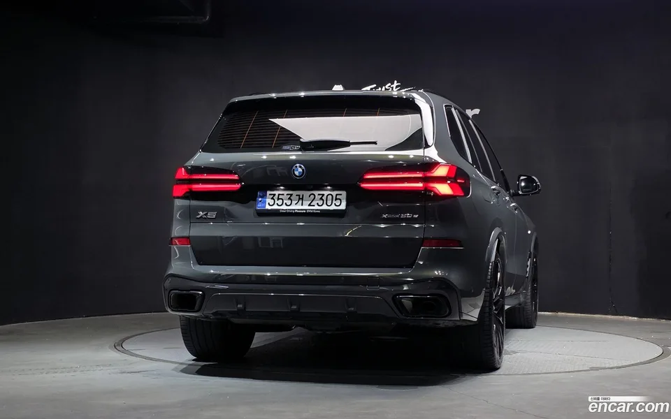 BMW X5 xDrive 50e M 2024 — миниатюра 4