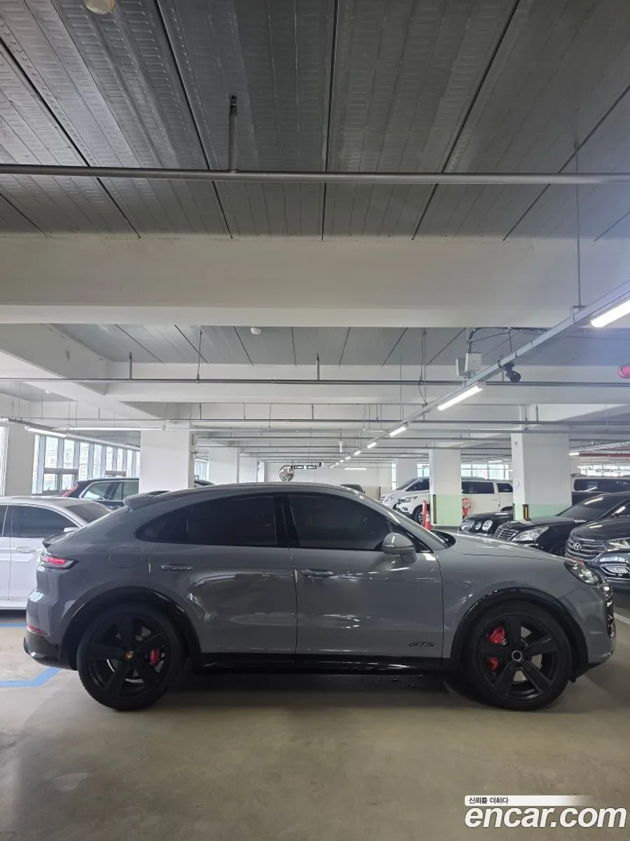 Porsche Cayenne 4.0 GTS 2025 — thumbnail 2