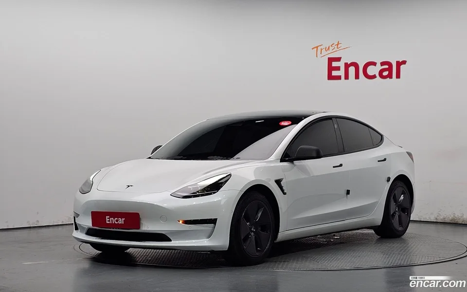 Tesla Model 3 2022