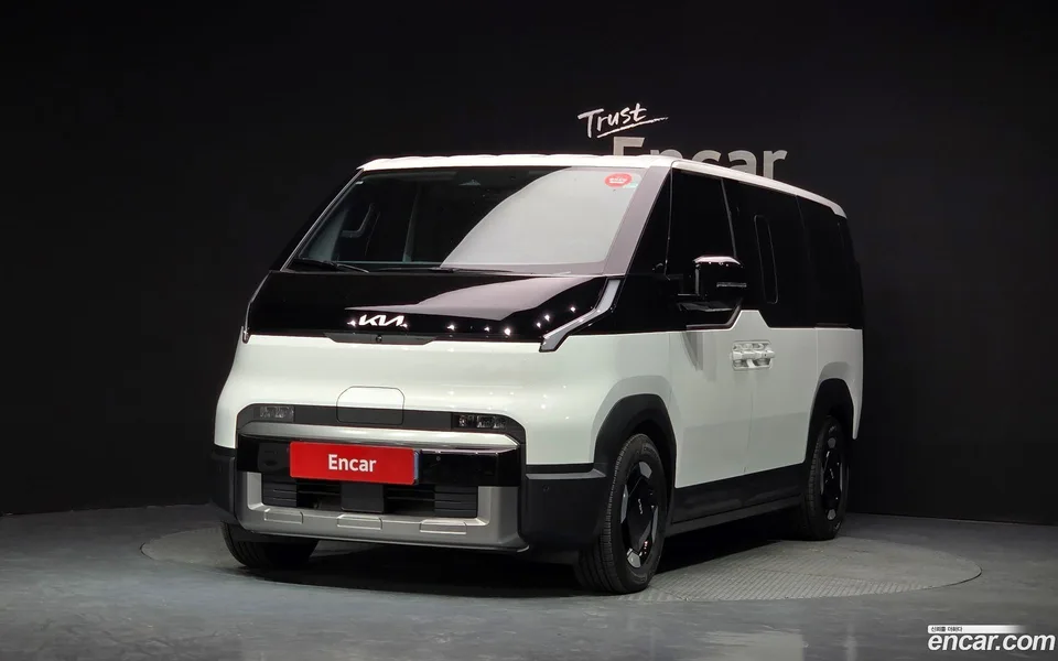 Kia PV5 2025 — photo 1, buy with delivery to Moscow