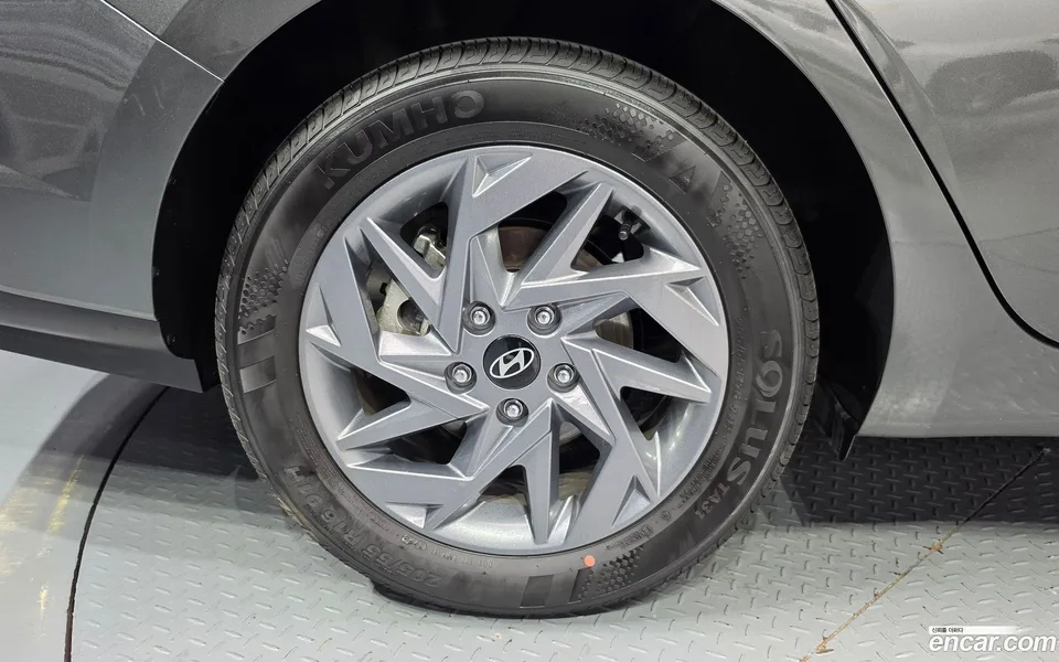 Hyundai Avante CN7 1.6 2023 — thumbnail 2