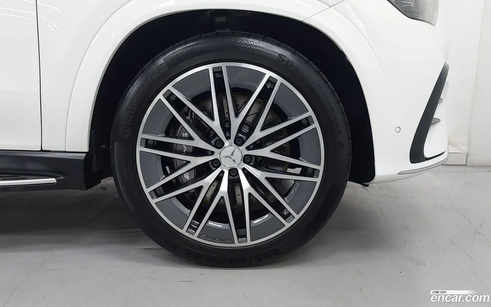 Mercedes-Benz GLE-Class AMG GLE53 4MATIC+ 2025 — thumbnail 2