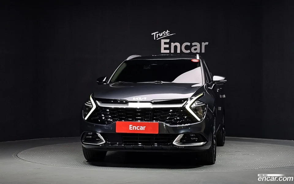Kia Sportage Hybrid 4WD 2023 — thumbnail 3