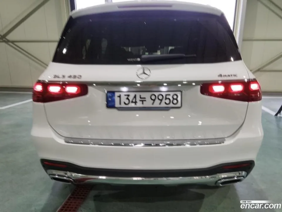 Mercedes-Benz GLS-Class GLS450 4MATIC 2025 — thumbnail 2