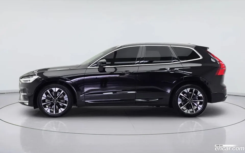 Volvo XC60 B5 2026 — thumbnail 2
