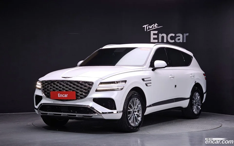 Genesis GV80 2.5T AWD 2024 — photo 1, buy with delivery to Moscow