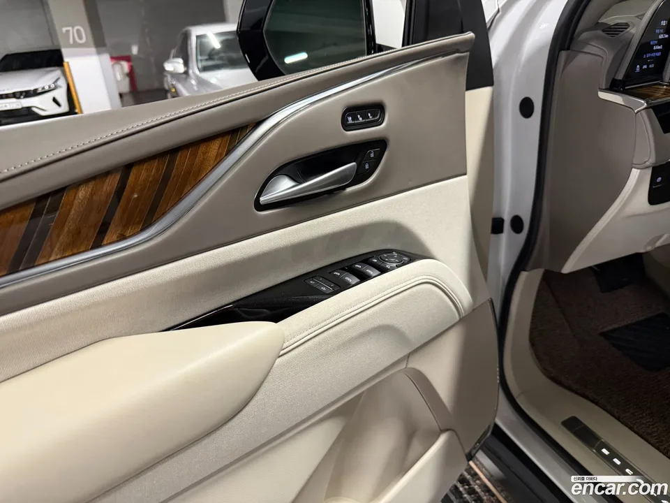 Cadillac Escalade 6.2 2024 — thumbnail 2