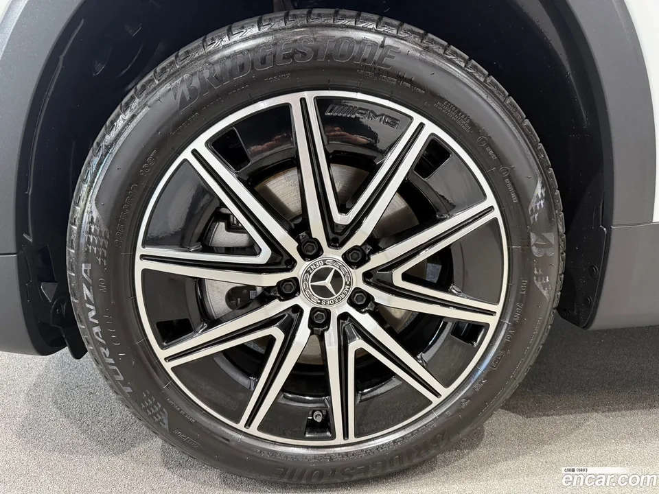 Mercedes-Benz EQB EQB300 4MATIC AMG 2026 — thumbnail 2