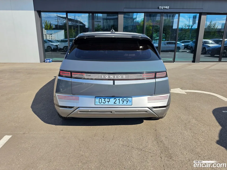 Hyundai Ioniq 5 2022 — thumbnail 3
