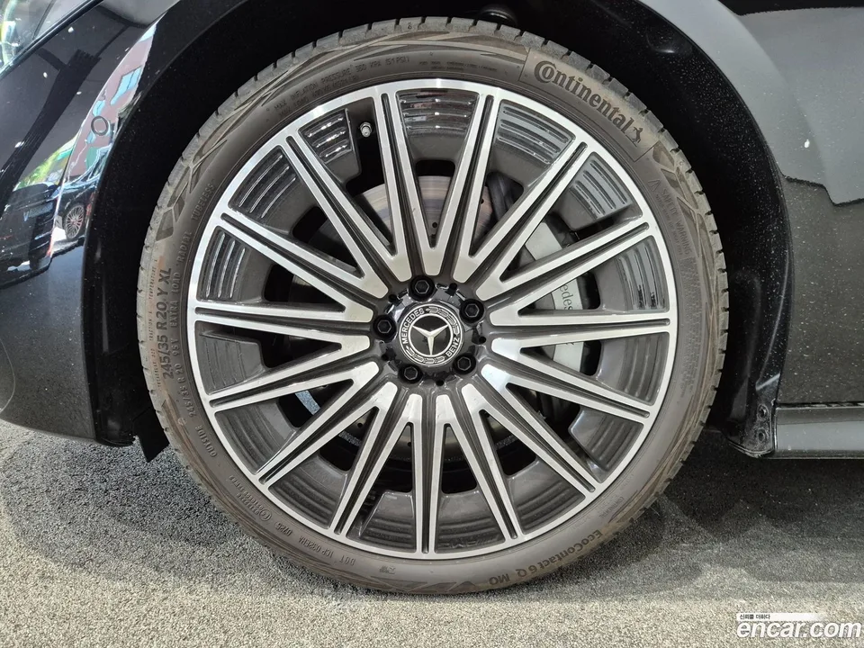 Mercedes-Benz CLE-Class CLE450 4MATIC 2025 — thumbnail 2