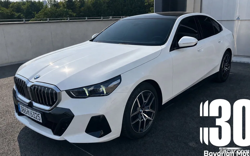 BMW 5 Series 523d M 2026 — photo 1, buy with delivery to Moscow