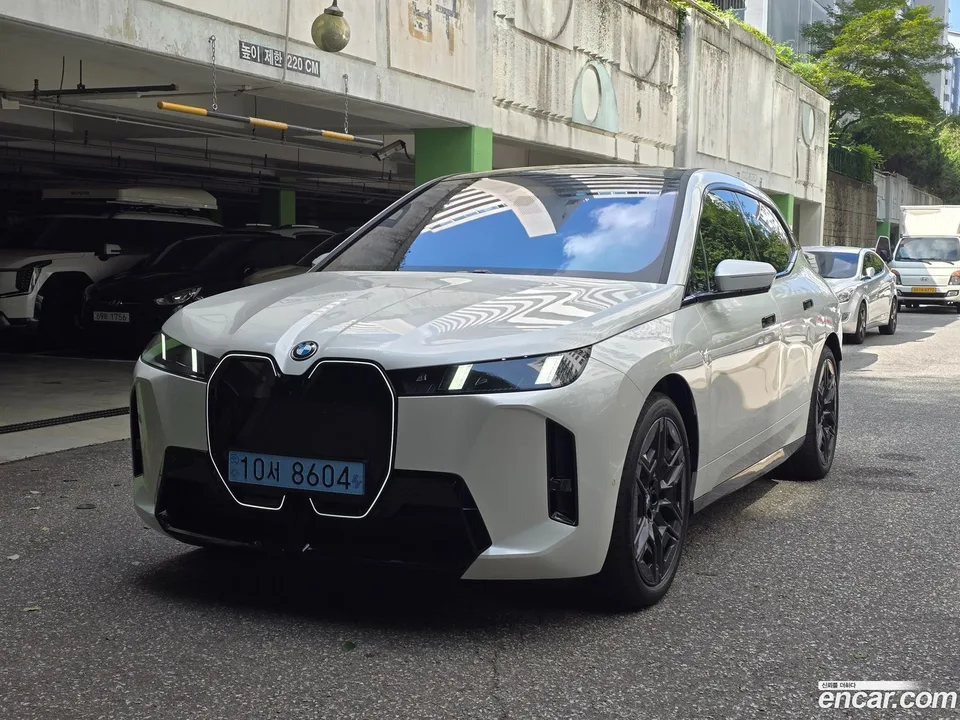 BMW iX 2026