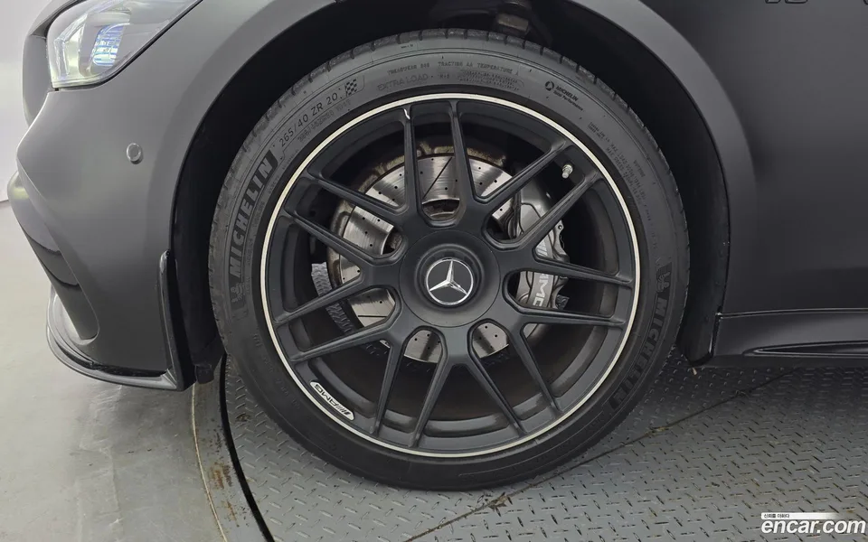 Mercedes-Benz AMG GT 4 43 4MATIC+ 2022 — thumbnail 2