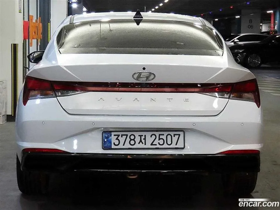 Hyundai Avante 1.6 2023 — thumbnail 2