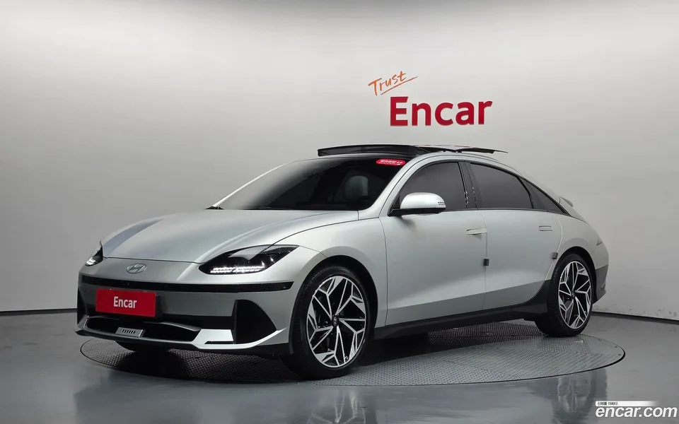 Hyundai Ioniq 6 2023 — photo 1, buy with delivery to Moscow