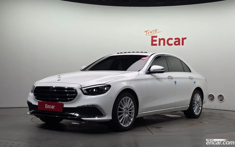 Mercedes-Benz E-Class E250 2022 — фото 1, купить с доставкой в Москву
