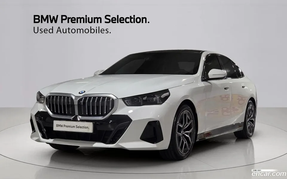BMW 5 Series 2024