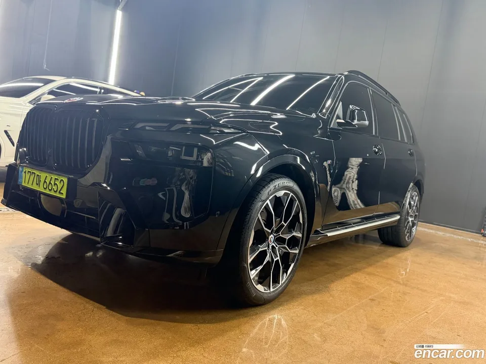 BMW X7 2025