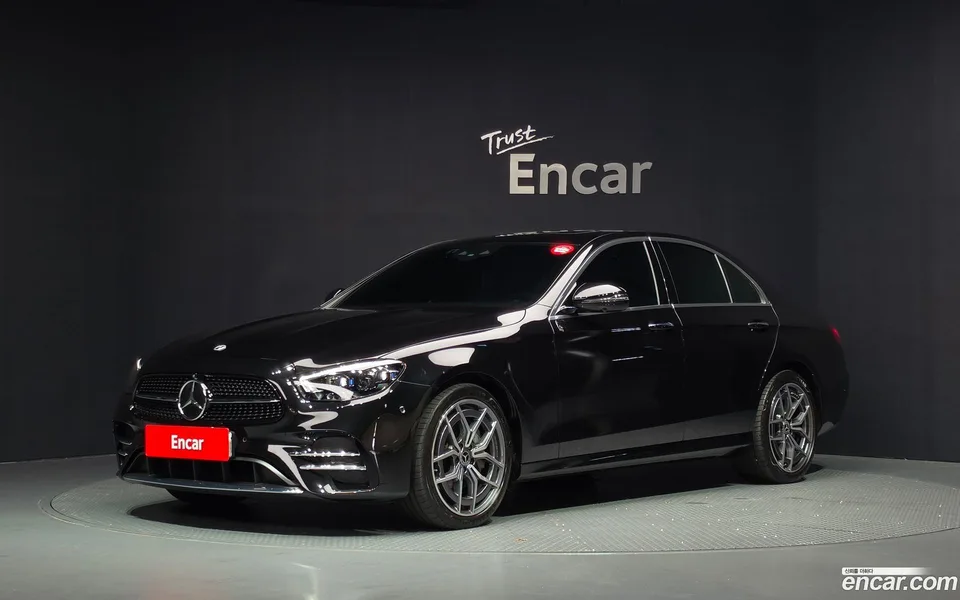 Mercedes-Benz E-Class E220d 4MATIC AMG Line 2023 — фото 1, купить с доставкой в Москву