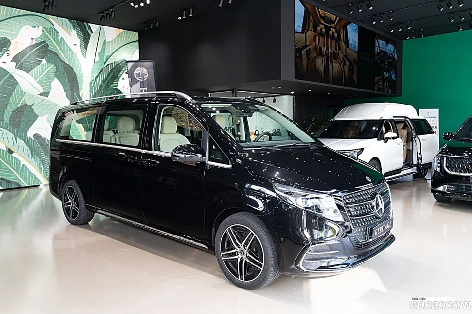 Mercedes-Benz V-Class 2025
