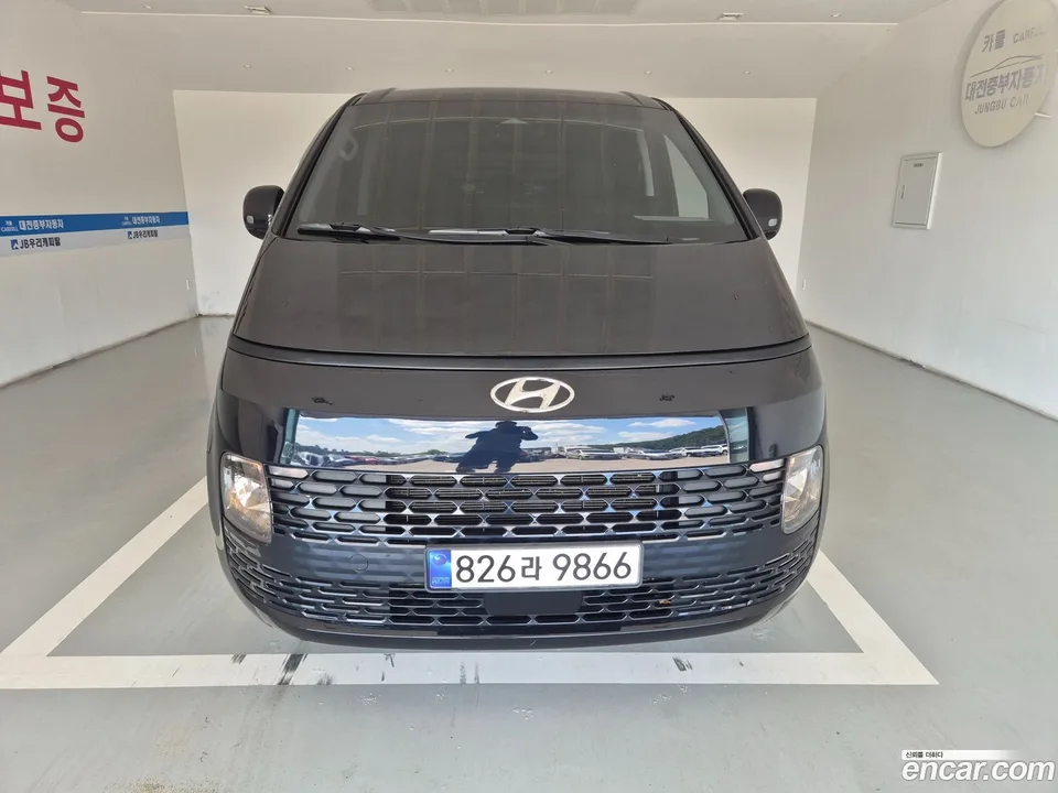 Hyundai Staria 2023