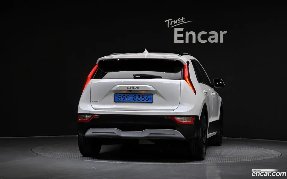 Kia Niro EV 2023 — миниатюра 4