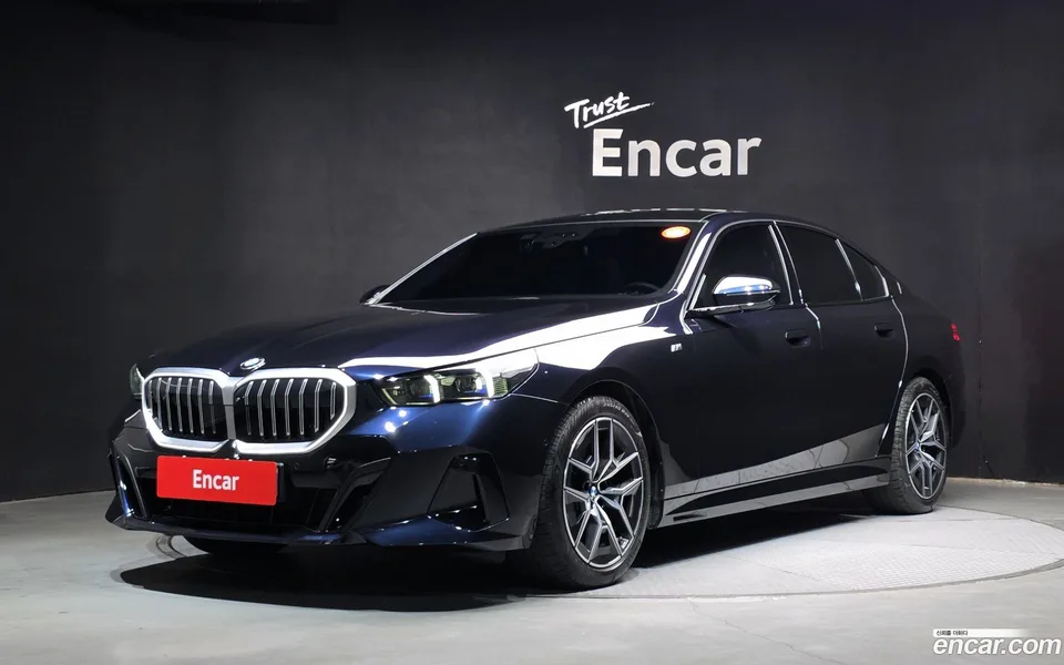 BMW 5 Series 2025