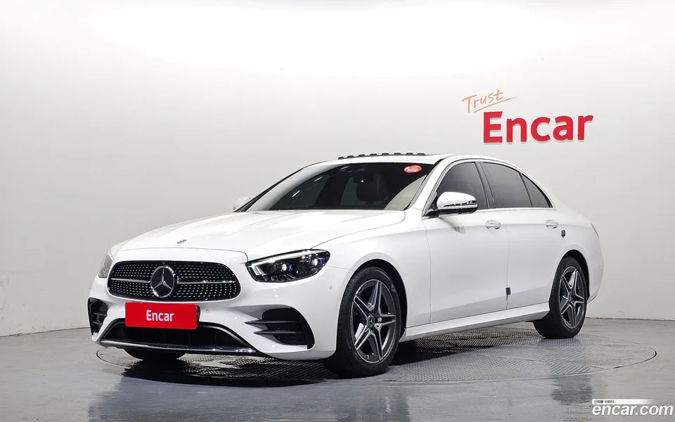 Mercedes-Benz E-Class 2022