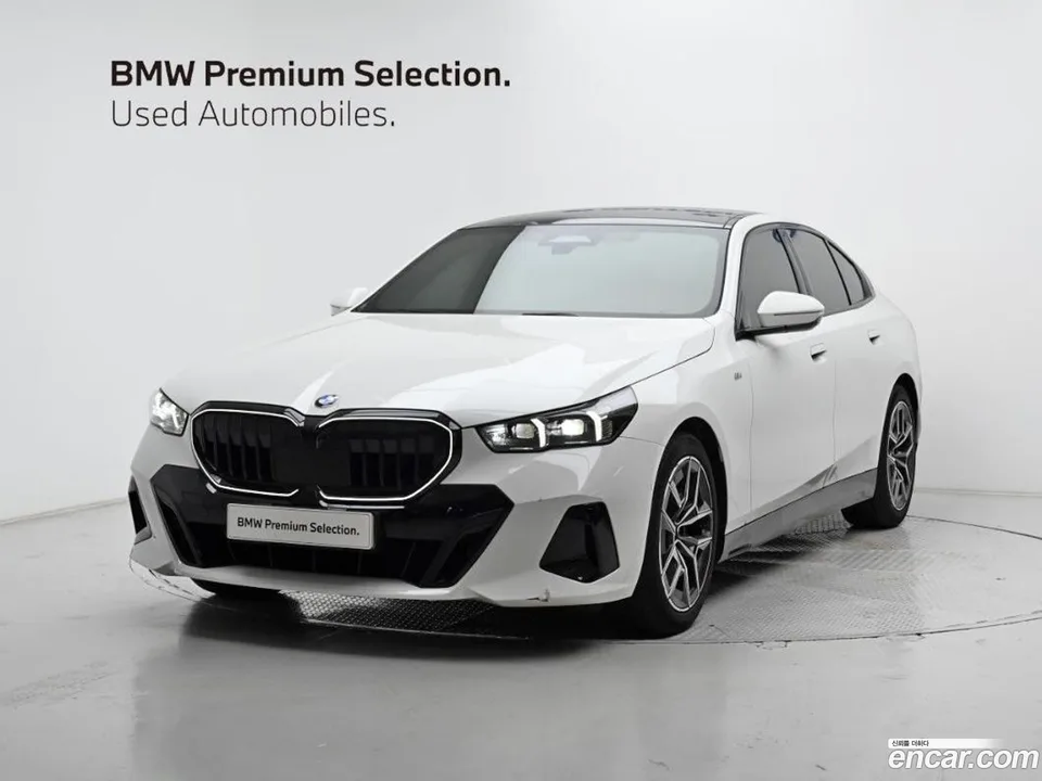BMW 5 Series 2024