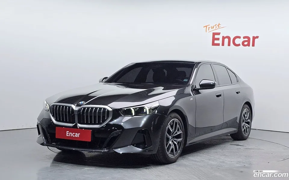 BMW 5 Series 2023
