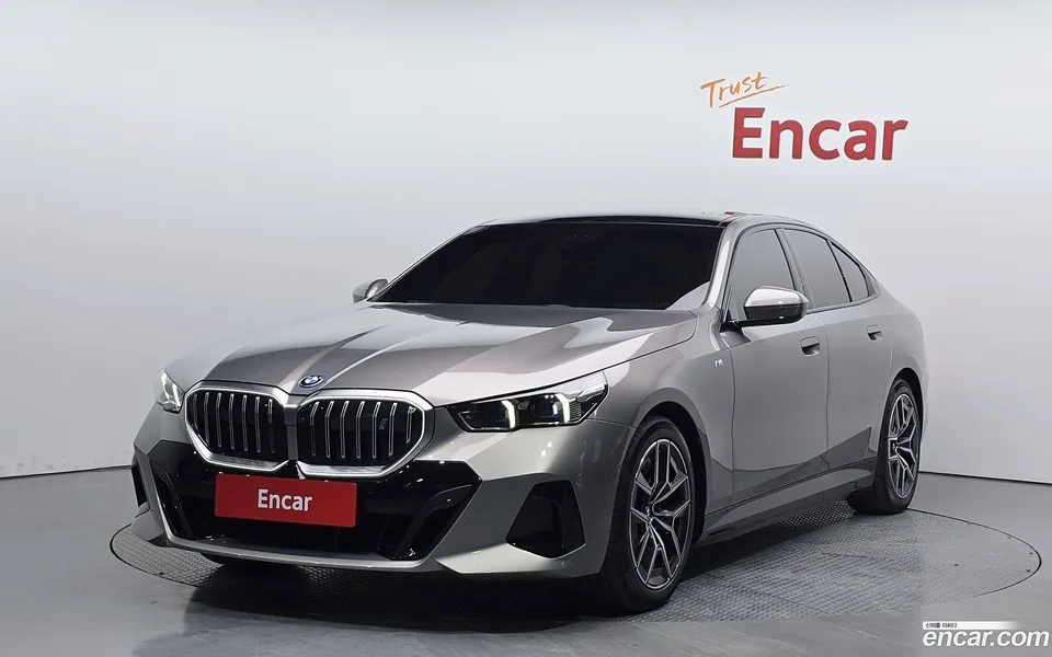 BMW i5 2025