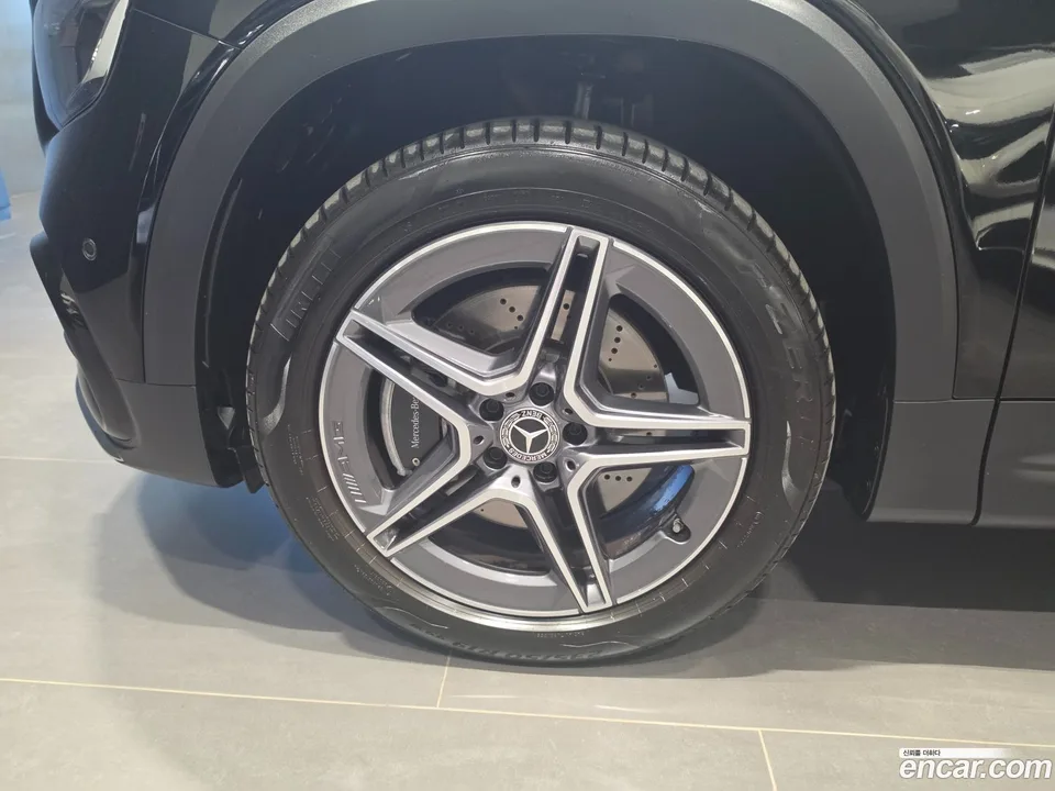 Mercedes-Benz GLB-Class GLB250 4MATIC 2025 — thumbnail 2